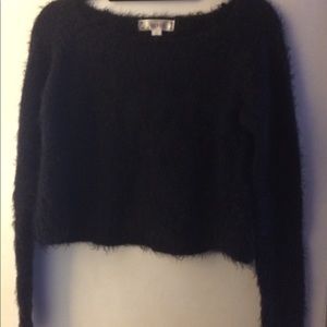NWT Black Fuzzy Cropped Eyelash Sweater